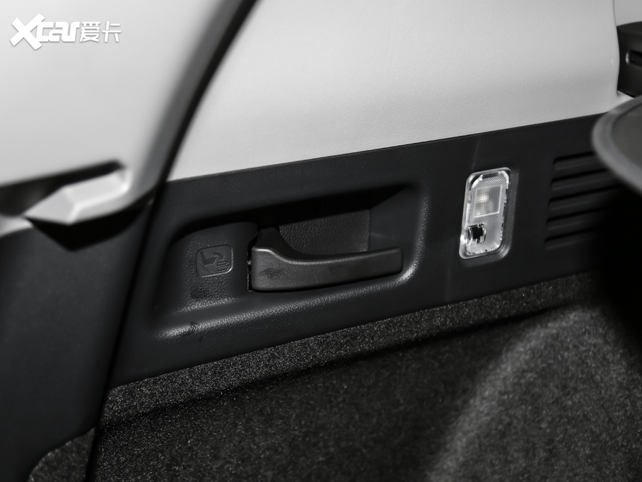 2020Ӱ 240TURBO CVT(q)A