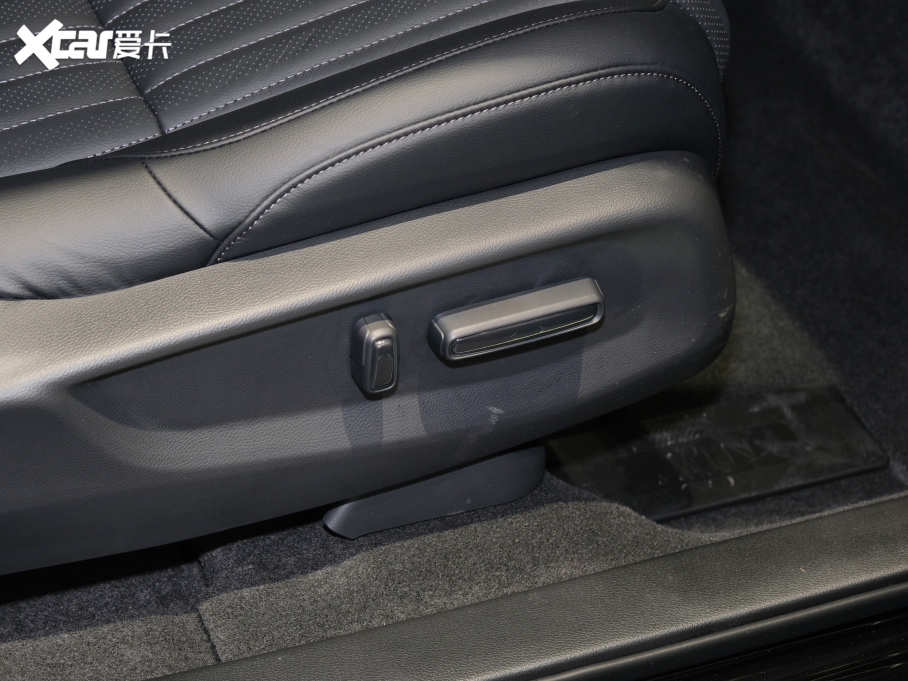 2020Ӱ 240TURBO CVTҹ