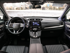 2020款240TURBO CVT四驱尊享版 内饰全景