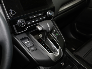 2020款240TURBO CVT两驱豪华版 换挡杆