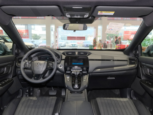 2020款240TURBO CVT两驱幻夜版 内饰全景