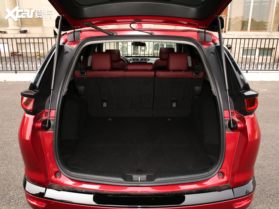 2020���Ӱ�J����� 2.0L ����J�����F��