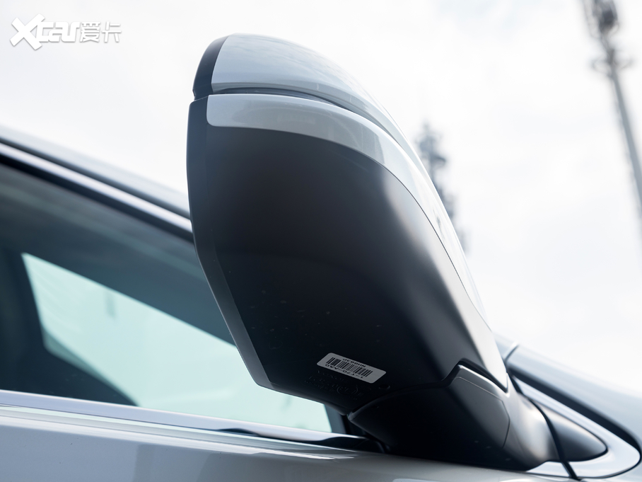 2020���Ӱ�J����� 2.0L ����J�����A��