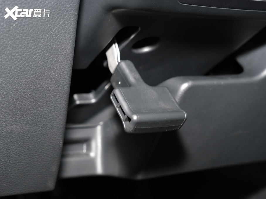 2020���Ӱ�J����� 2.0L ����J����Ӣ��