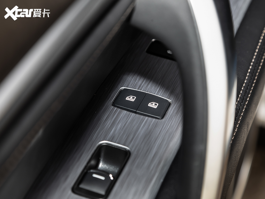 2020ڵ 370TURBO  pɫ