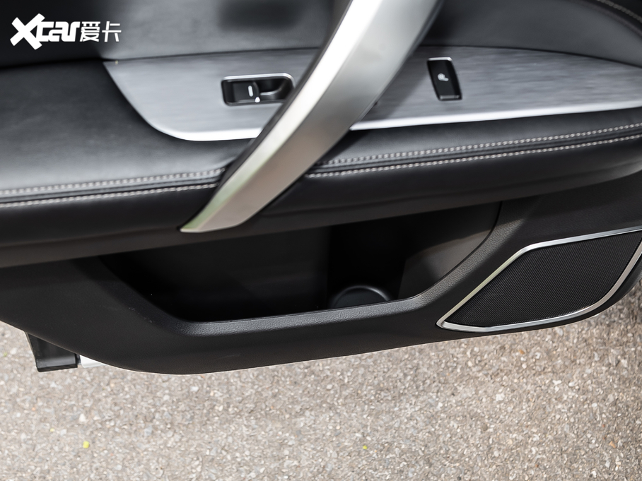 2020ڵ 370TURBO  pɫ