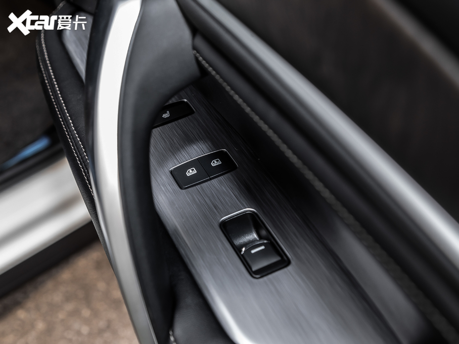 2020ڵ 370TURBO  pɫ