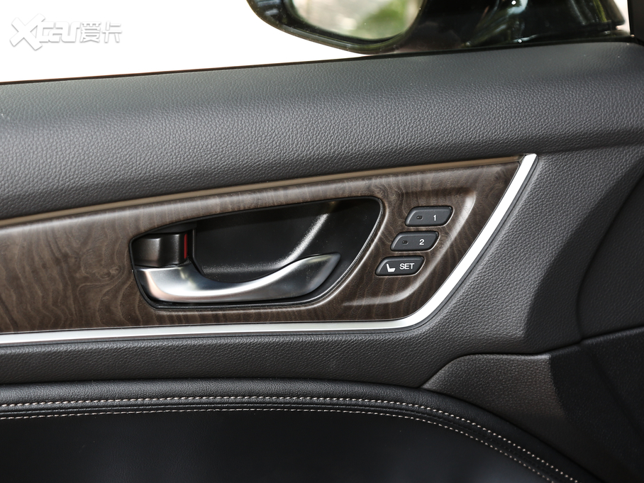 2020ڵ 370TURBO  pɫ