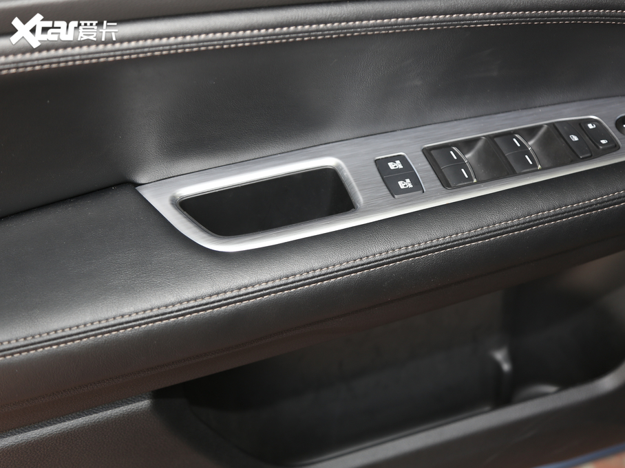 2020ڵ 370TURBO  pɫ