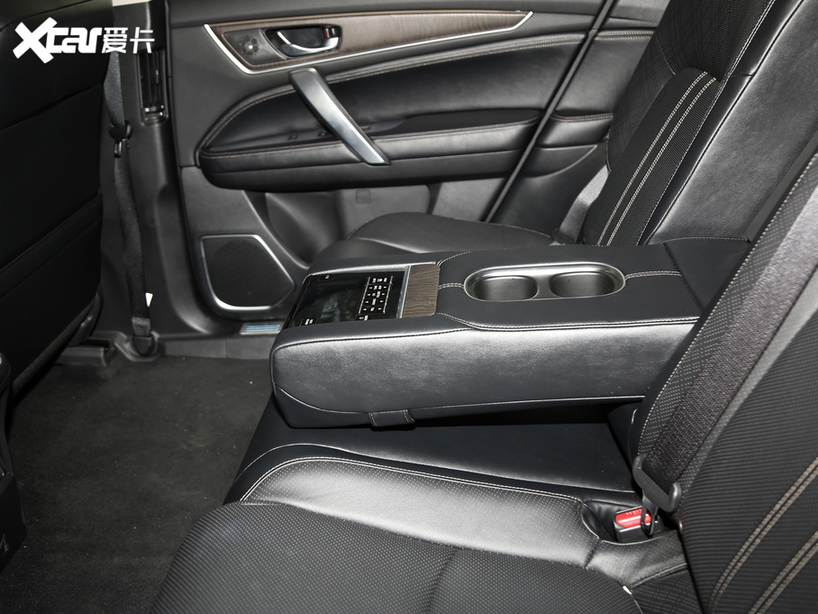 2020ڵ 370TURBO  pɫ