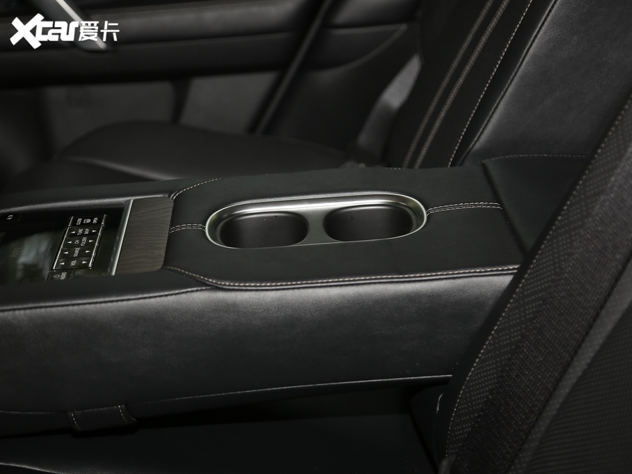 2020ڵ 370TURBO  pɫ