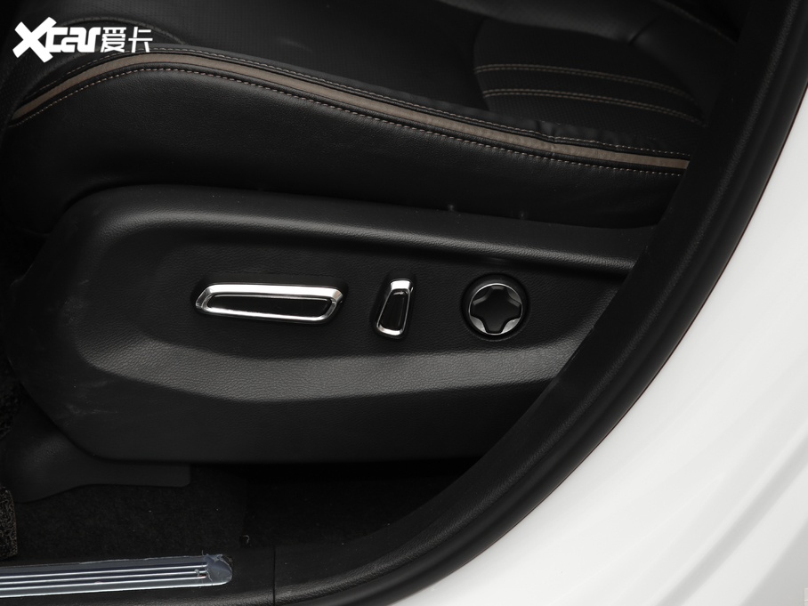 2020ڵ 370TURBO  pɫ