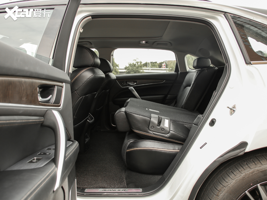 2020ڵ 370TURBO  pɫ