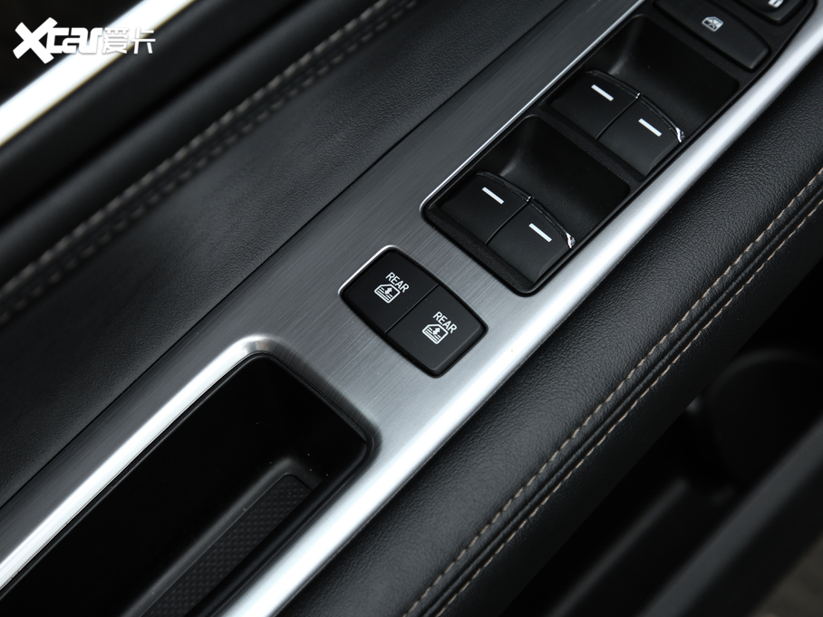 2020ڵ 370TURBO  pɫ