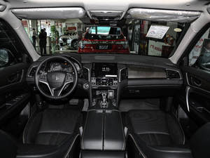 2020款240TURBO 两驱尊享版 内饰全景