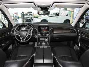2020款370TURBO 两驱豪华版 内饰全景