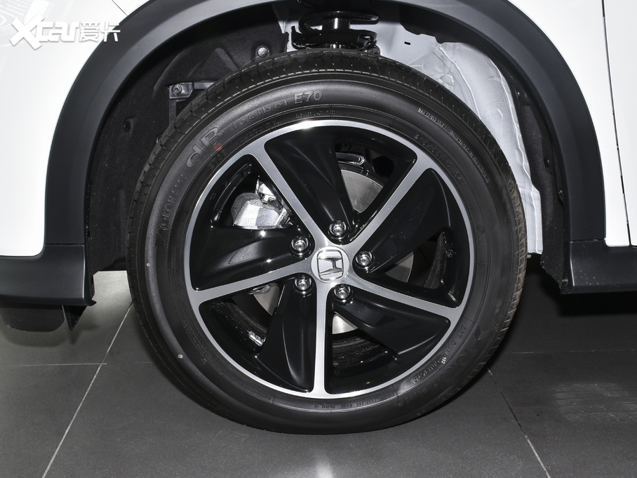 2020_ 220 TURBO CVTA