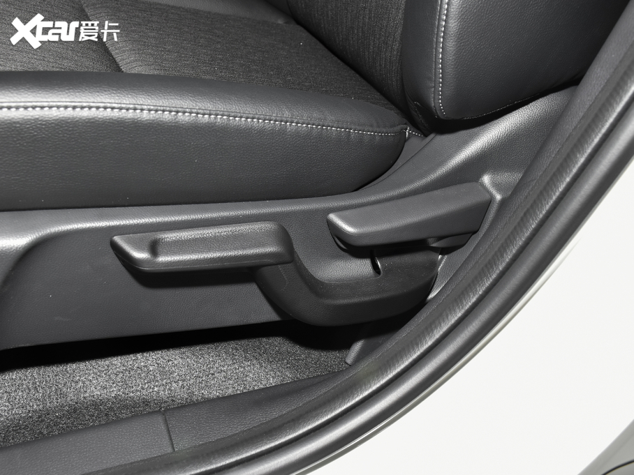 2020_ 220 TURBO CVTA