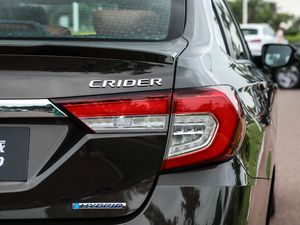 2020��1.5L �J����Ş�� β��