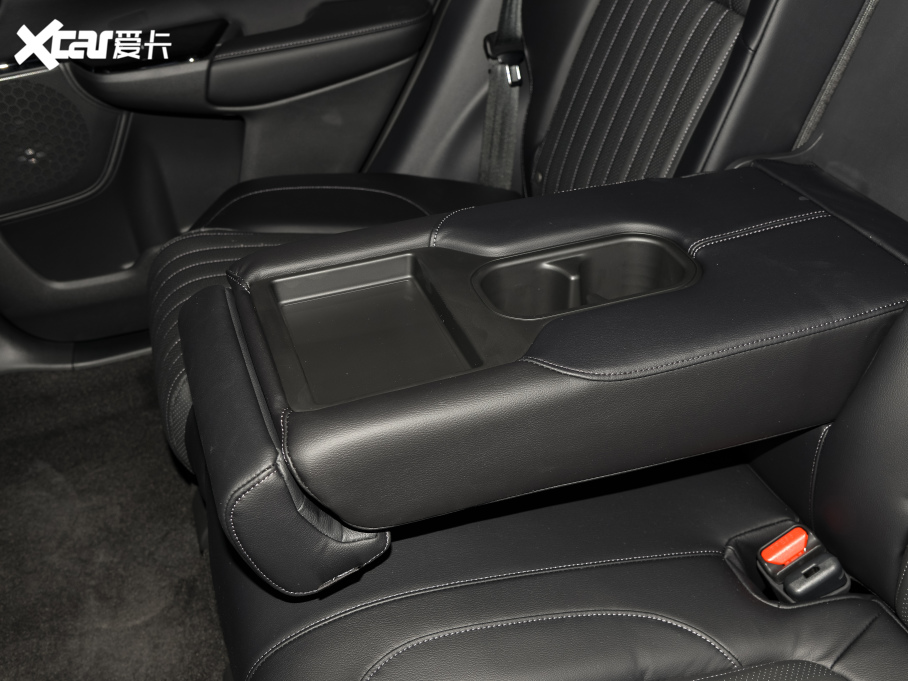 2021Ӱ 240TURBO CVTҹ