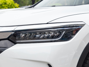 2021240TURBO CVT򌾫Ӣ ^