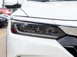 2021240TURBO CVT򌾫Ӣ ^