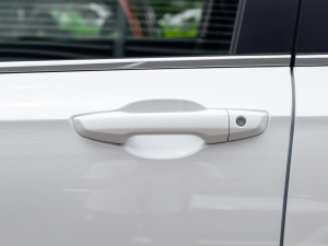 2021240TURBO CVT򌾫Ӣ {T