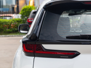 2021240TURBO CVT򌾫Ӣ ^