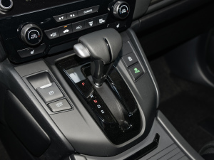 2021款240TURBO CVT两驱幻夜版 换挡杆