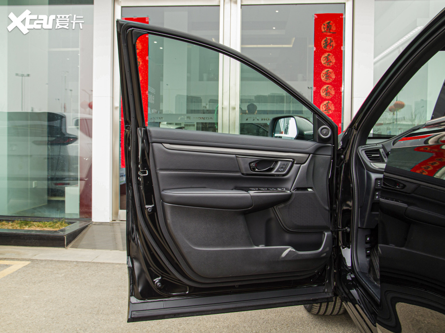 2021���Ӱ�J�����(d��ng) 2.0L ���(q��)�J����ҹ��