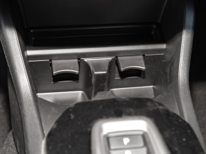 2022��1.5L �J�����m�� ǰ�ű���