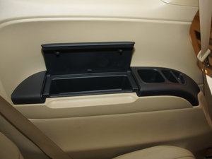 2009款2.4L 领秀版 空间座椅