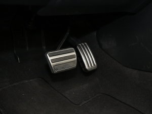 2022240TURBO CVT v܇Ƅ