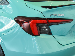 2022240TURBO CVTҹA β