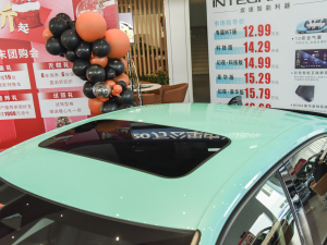 2022240TURBO CVTҹA ܇