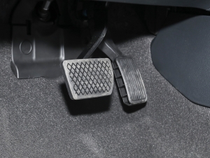 2022240TURBO CVTƼ п؅^(q)