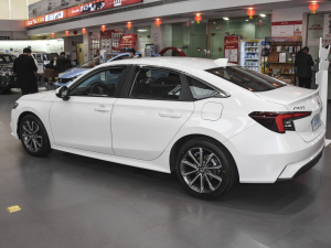 2022240TURBO CVTA w^