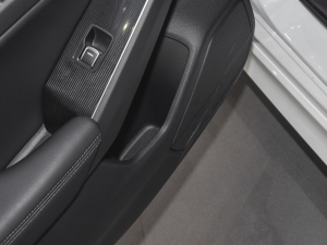 2022240TURBO CVTA Tg