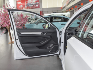 2022260TURBO m {λ܇T