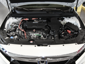 2022款2.0L 锐领版 发动机