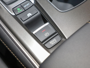 20222.0L ҹJǰ v܇Ƅ