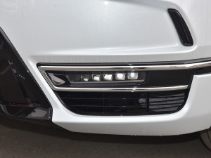 2022款e:PHEV 豪华版 前雾灯