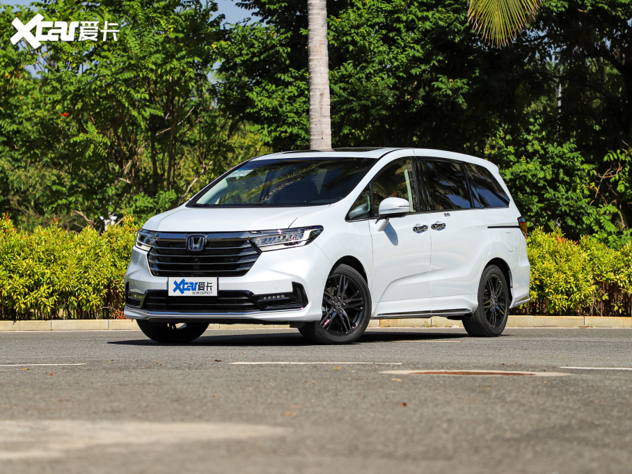 2022Wِ 2.0L e:HEV J