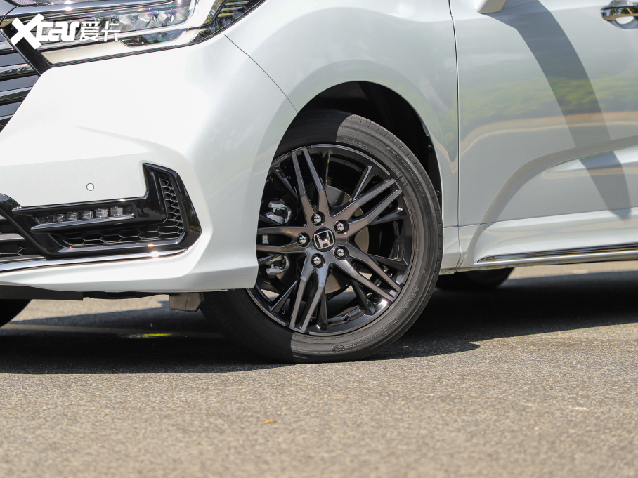 2022Wِ 2.0L e:HEV J