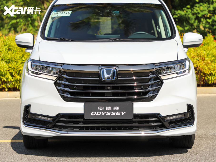 2022Wِ 2.0L e:HEV J