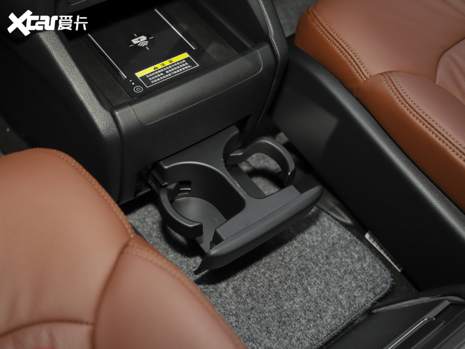 2022Wِ 2.0L e:HEV J