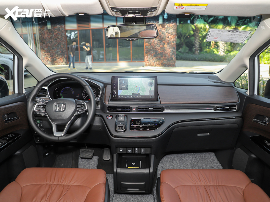 2022Wِ 2.0L e:HEV J