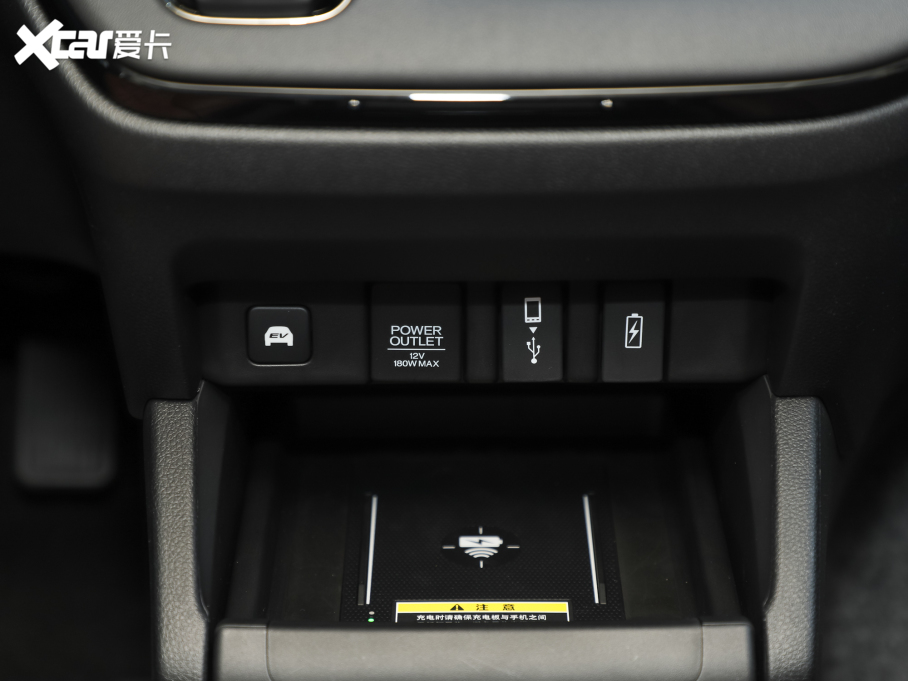 2022Wِ 2.0L e:HEV J