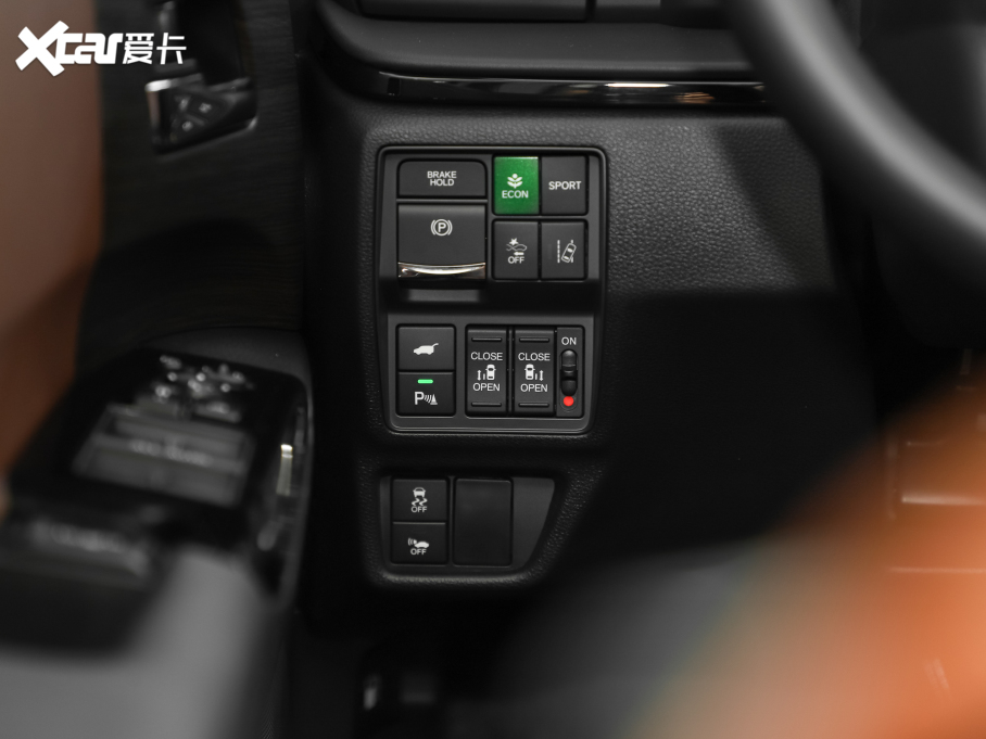 2022Wِ 2.0L e:HEV J