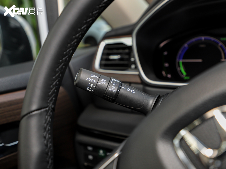 2022?yun)Wِ 2.0L e:HEV J